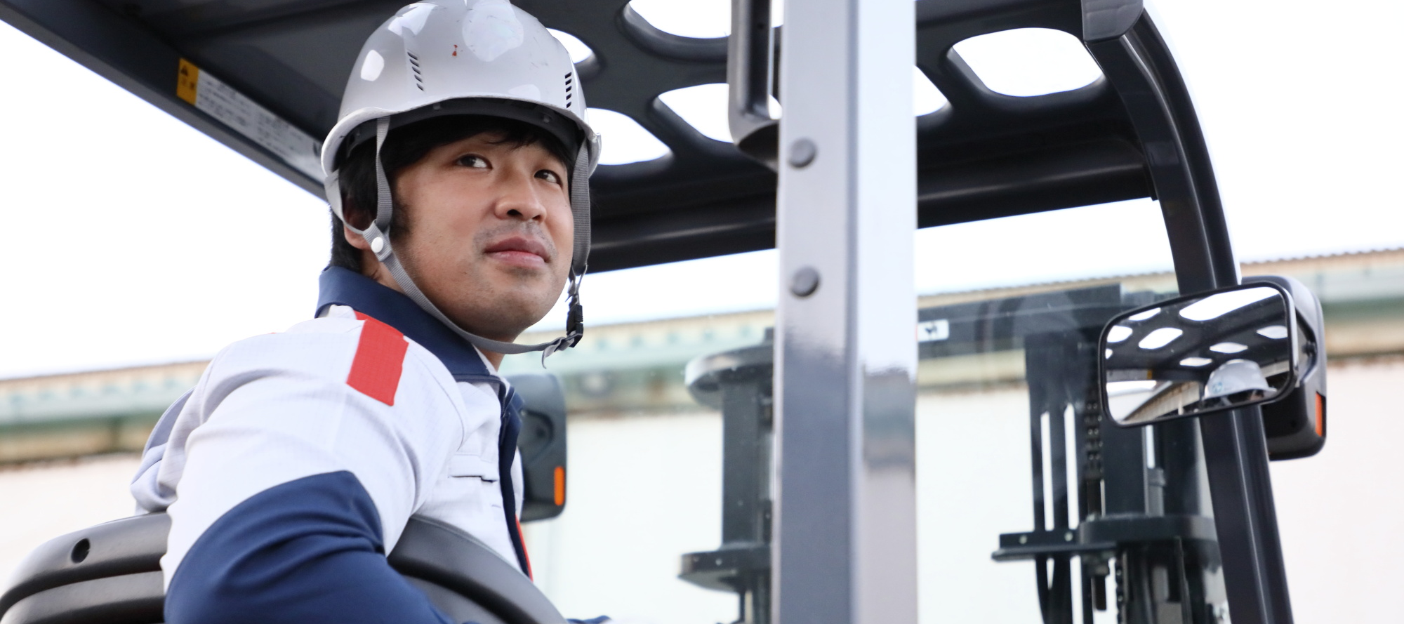 心をこめてお客さまにご提供することを約束します。